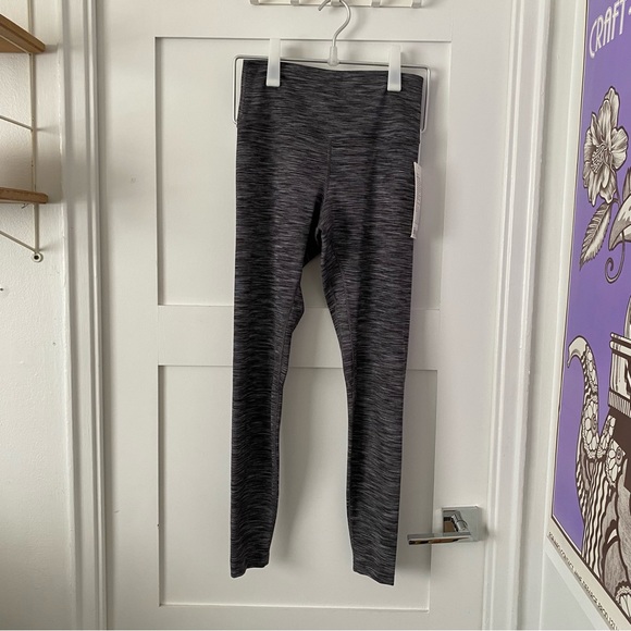BNWT 🦓 Lululemon High Rise Align 28” Leggings in Heather Space Grey stri… - Picture 2 of 6